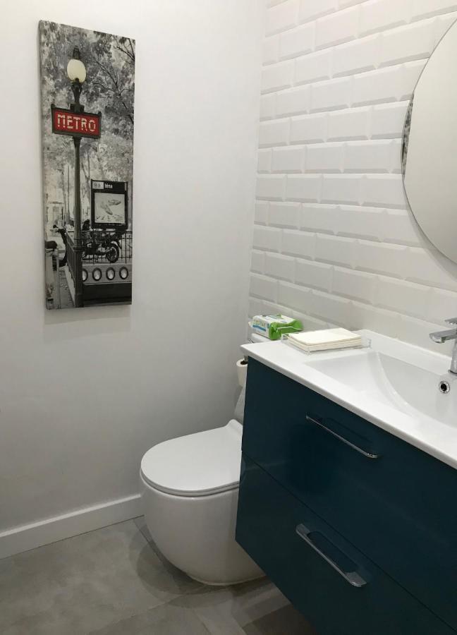 New! Renovated, Centrally Located, Private Entrance, Terrace Appartement Valencia Buitenkant foto